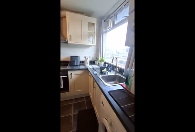 Double room available in Clapman Junction  Main Photo