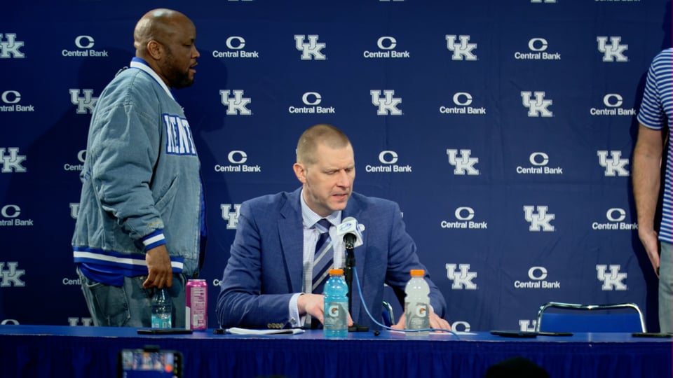 Kentucky Overcomes Tennessee 74-71, Completing Regular Season Sweep 