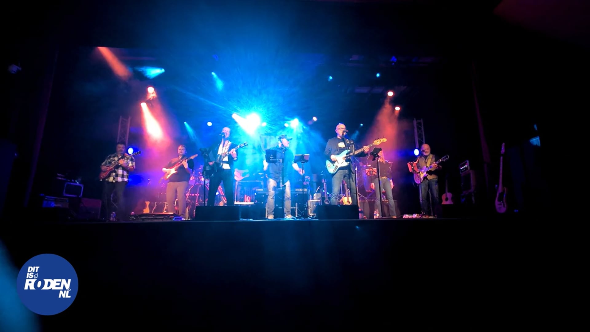 One of These Nights laat Roden zingen