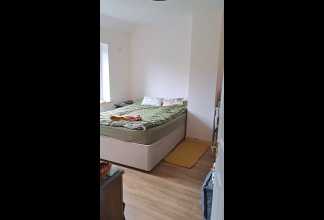 Double room in Kettering available from 16 Februar Main Photo