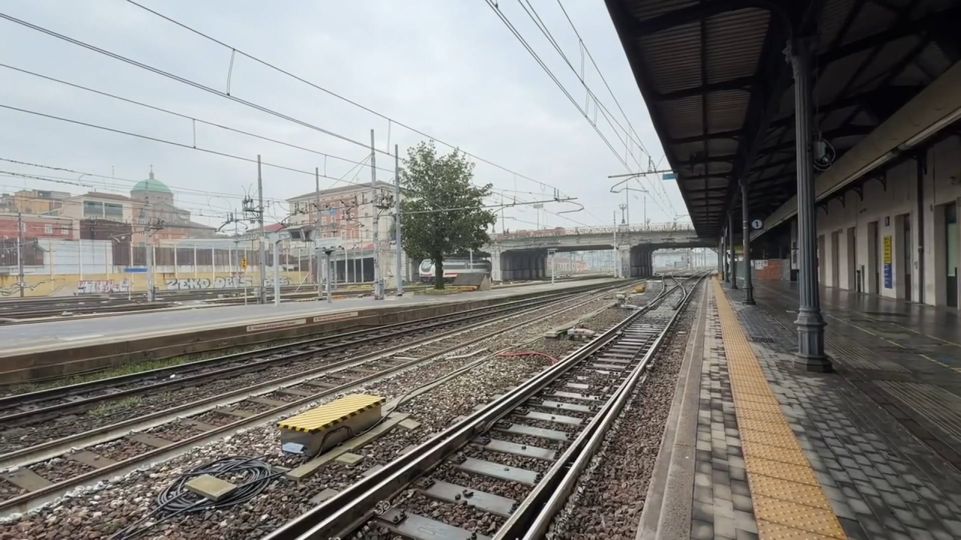 Sabotaggio treni a Bologna: si indaga per terrorismo e attentato ai trasporti