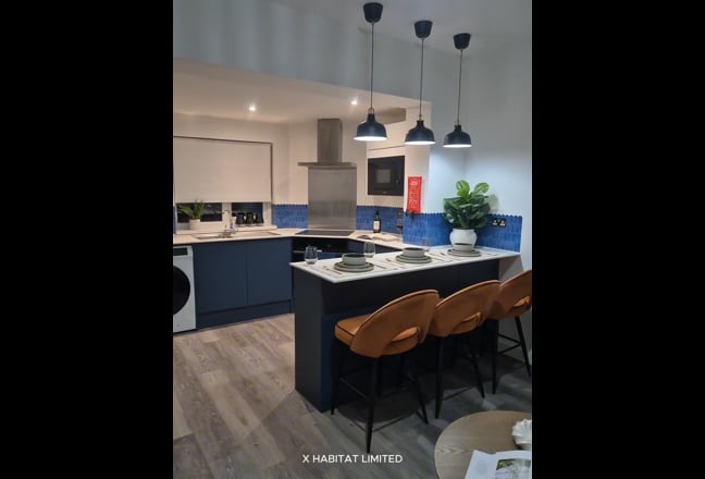 ✨ Modern 3 Bed Ensuite House – Fast Wi-Fi 900Mbps Main Photo