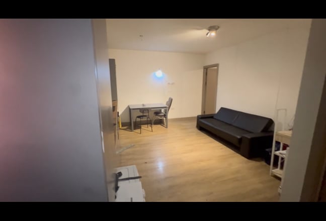 Two Bed Flat  Main Photo