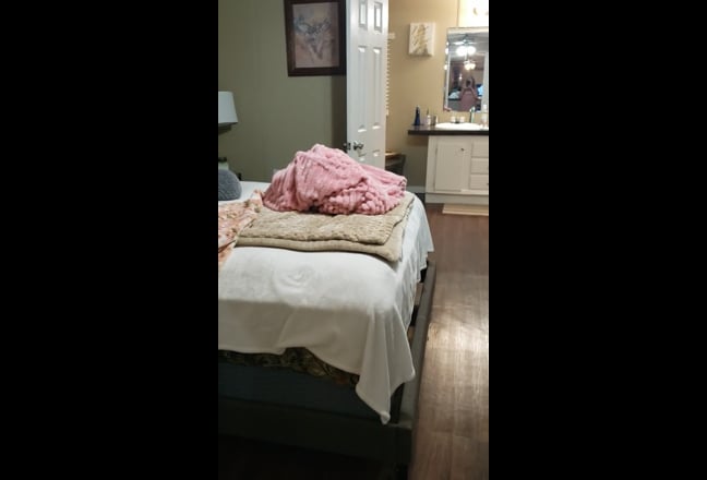 Renting Out Large Room Main Photo