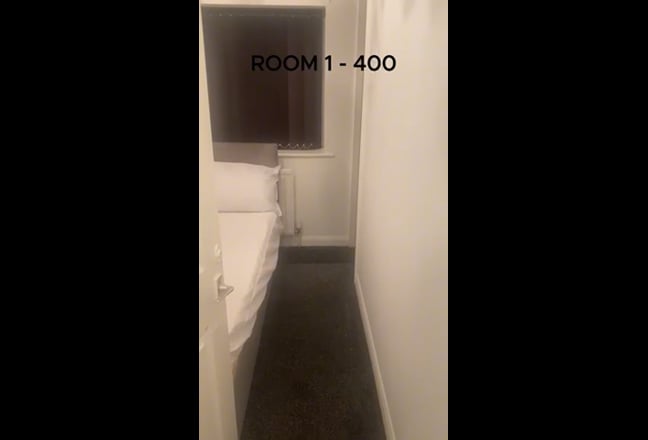 King size and Double bed rooms - &pound;500 and &pound;400 Main Photo