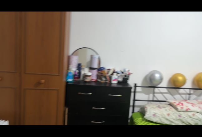 Room to rent Main Photo