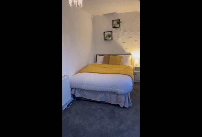 5 bedroom fully furnished  Main Photo