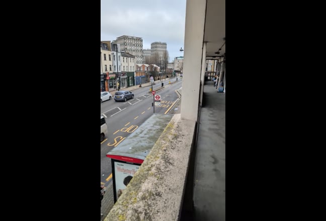 Large Double Room - Roman Road  Main Photo