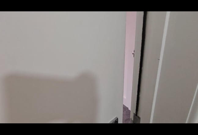 Spacious Double Ensuite 1 min walk to Jubilee line Main Photo