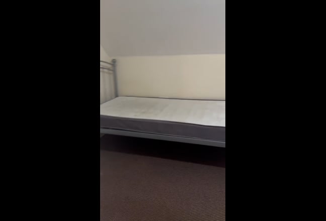 Double room available near Ulster University Main Photo