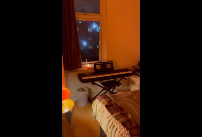 Double Room AVAIL MARCH 4th  Main Photo