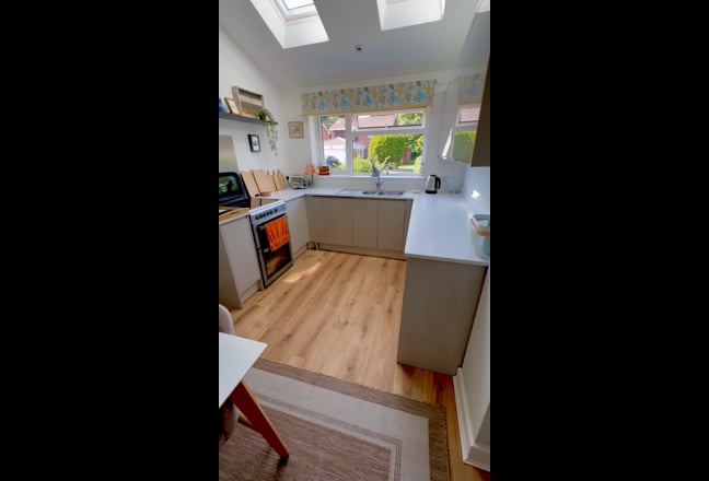 Self-Contained 2 Storey flat for Professionals. Main Photo