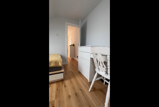 Cosy loft room with private bathroom Main Photo