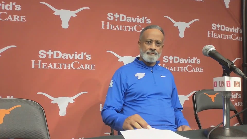 No. 18 Kentucky Women Fall Short to No. 4 Texas 64-53