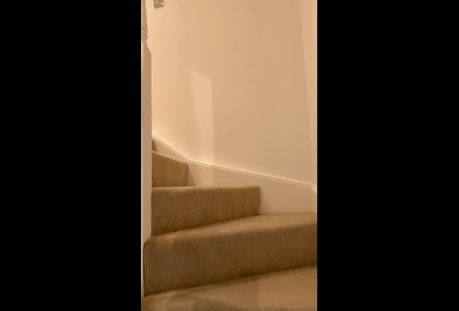 Large Room | All bills included  Main Photo