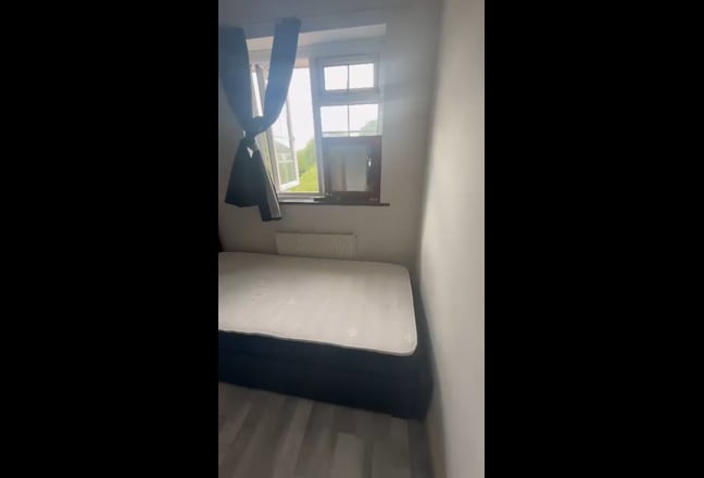 Independent Box Room For Rent Main Photo