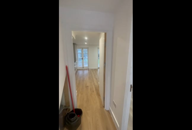 🏡 Stunning 3-Bedroom, 2-Bathroom House  Main Photo