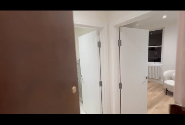 Newly Refurbished Studio near Hyde Park Main Photo