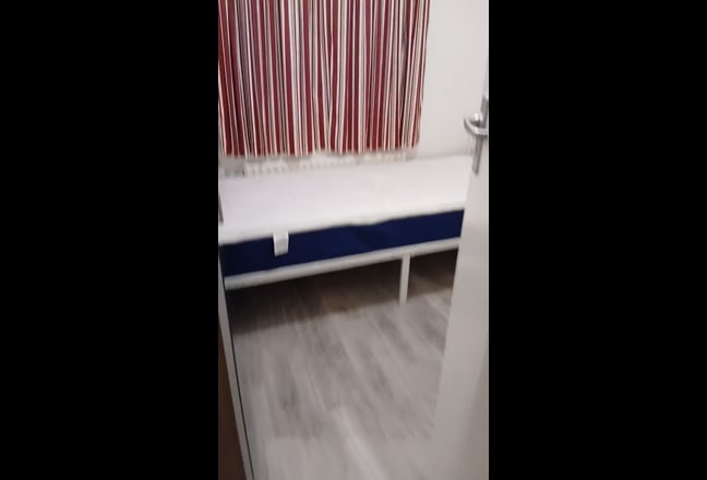 1 Double + 1 Single room available! Main Photo