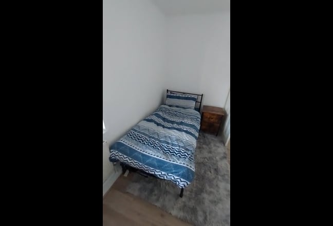 Single Room No Deposit Main Photo