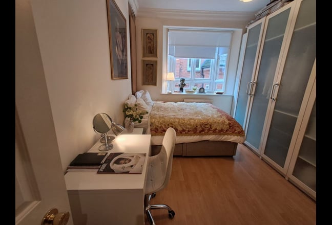 Luxurious flat in Hampstead/ Belsize Park Main Photo