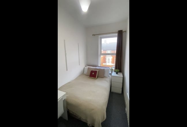 Double Room Rothbury Terrace Heaton Main Photo