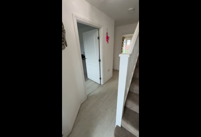 Beautiful Professional House Share in Walsall Main Photo