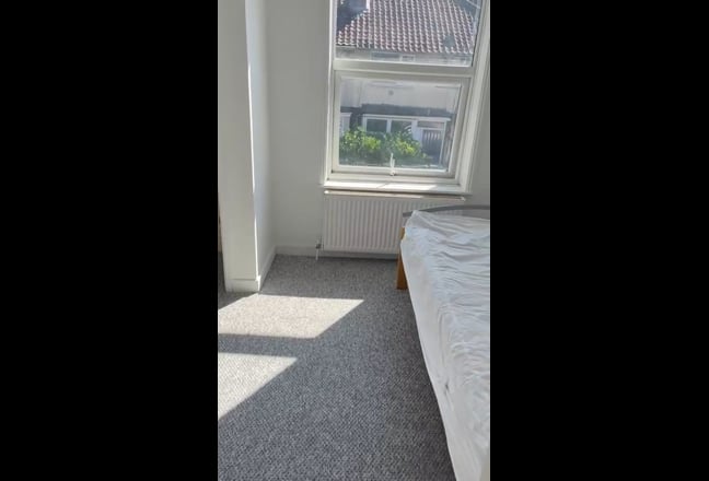 Large Single Room-own bathroom -Golden Triangle Main Photo