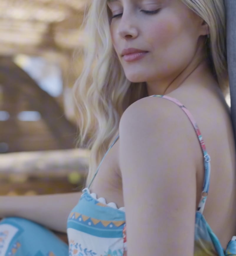 Vidéo: Robe Longue Britney Bustier en Modal 100%