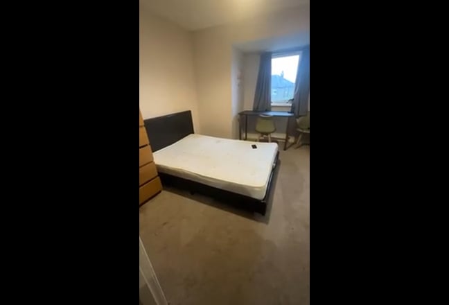 Fully furnished 2- Bedroom flat with parking  Main Photo