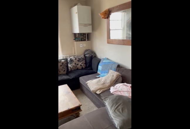 97aOrm | Smaller Double | All Bills Included  Main Photo