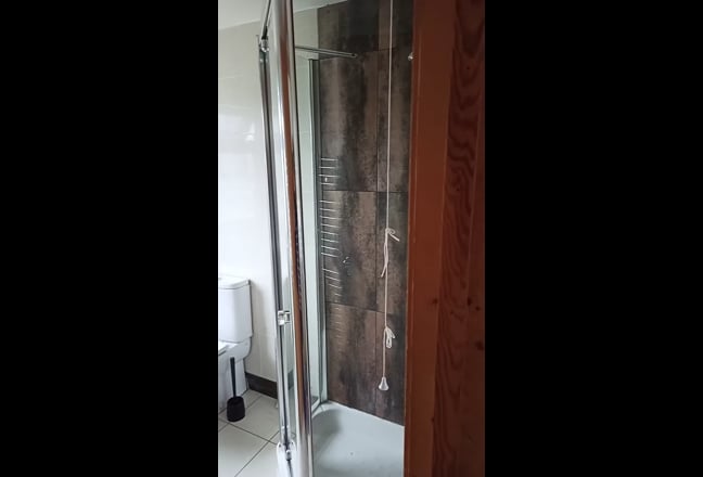  Double bedroom Main Photo