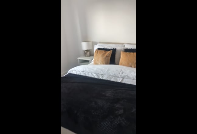 Beautiful 4 Bedroom House in NP19 Area  Main Photo