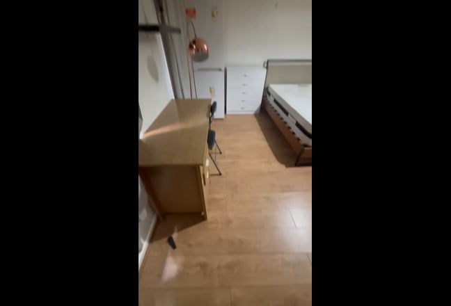 Master Room in Stratford | All Bills Included Main Photo