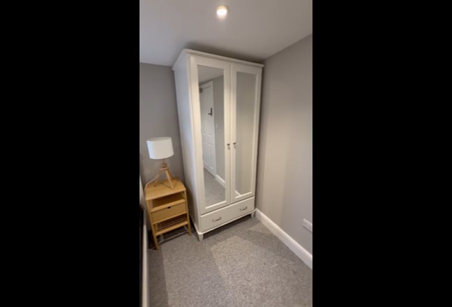 Double off-suite and single en-suite bedrooms!  Main Photo