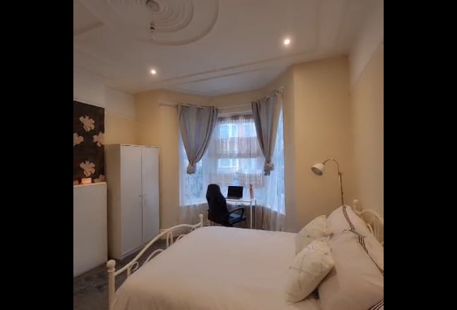 Spacious Fully Funished Double Room. Main Photo