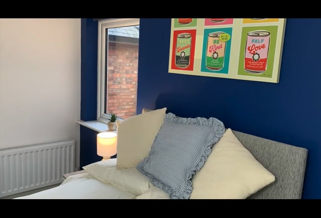 # 🚀 - Premium Ensuite Rooms - Bills Inc - Derby Main Photo