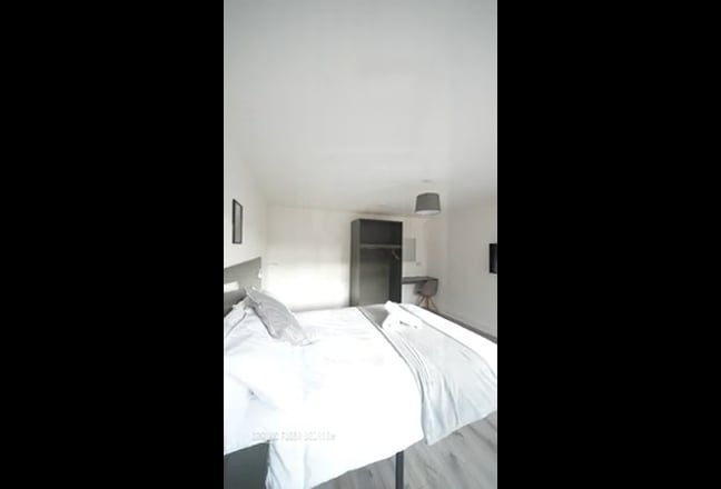 4-bedroom en-suite double rooms available in E16 Main Photo