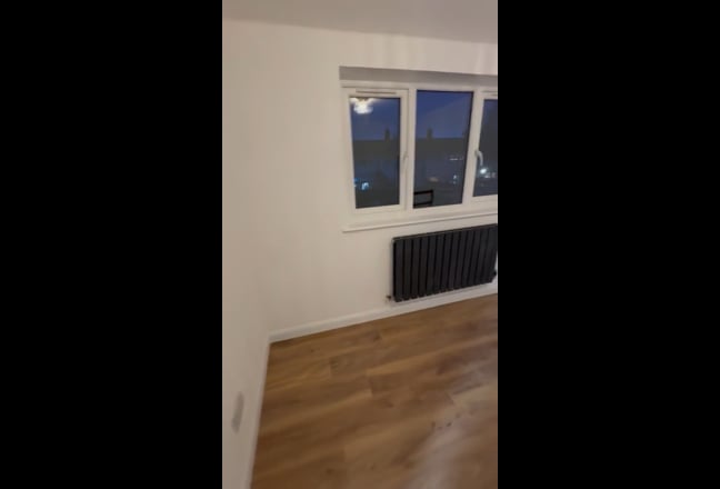 Double rooms available in newly refurbished house Main Photo