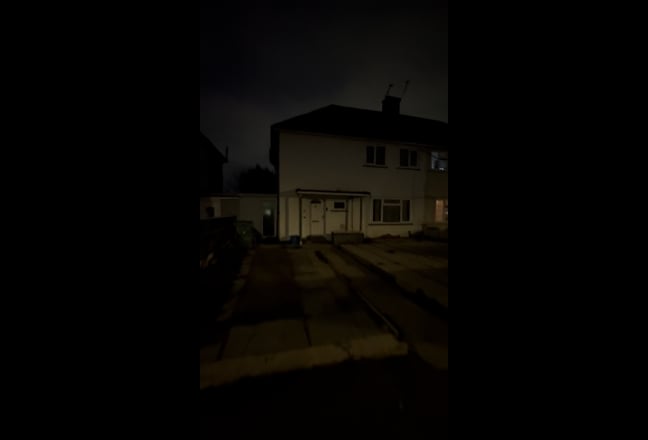 Double room with ensuite near UHW and Tesco Extra Main Photo