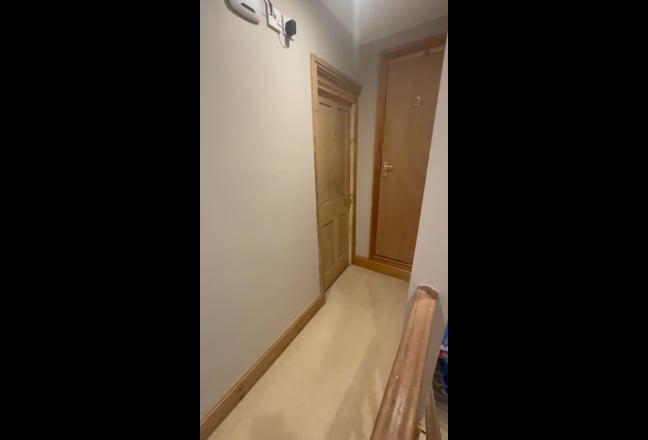 Single Room - includes weekly clean  Main Photo