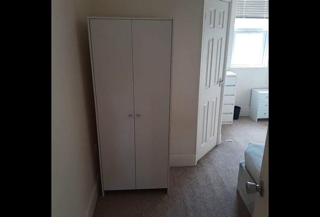 Double Bedroom En-suite in Oxton  Main Photo
