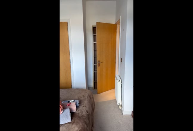 Fabulous large large room walking to station + Main Photo