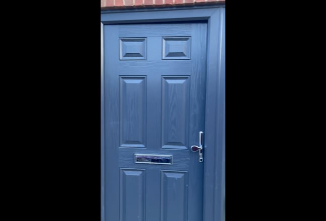 Newly built En-suite double room fully furnished  Main Photo