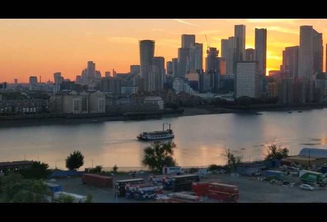 22 Creative looking for flatmate in Greenwich  Main Photo