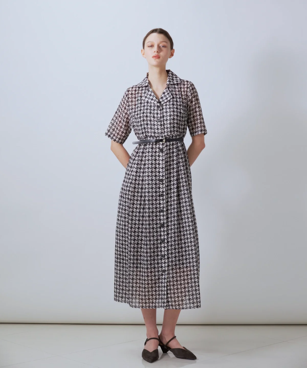 DSC / 幾何学柄 シフォンオープンカラーワンピース DRESS Night STORE