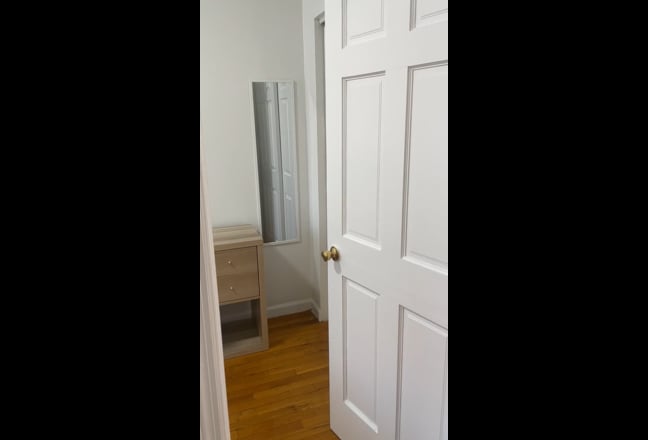 Elegant, Renovated Furnished Three Bedroom  Main Photo