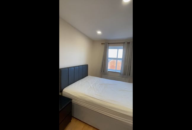 Double room in a quiet, clean, comfortable house  Main Photo