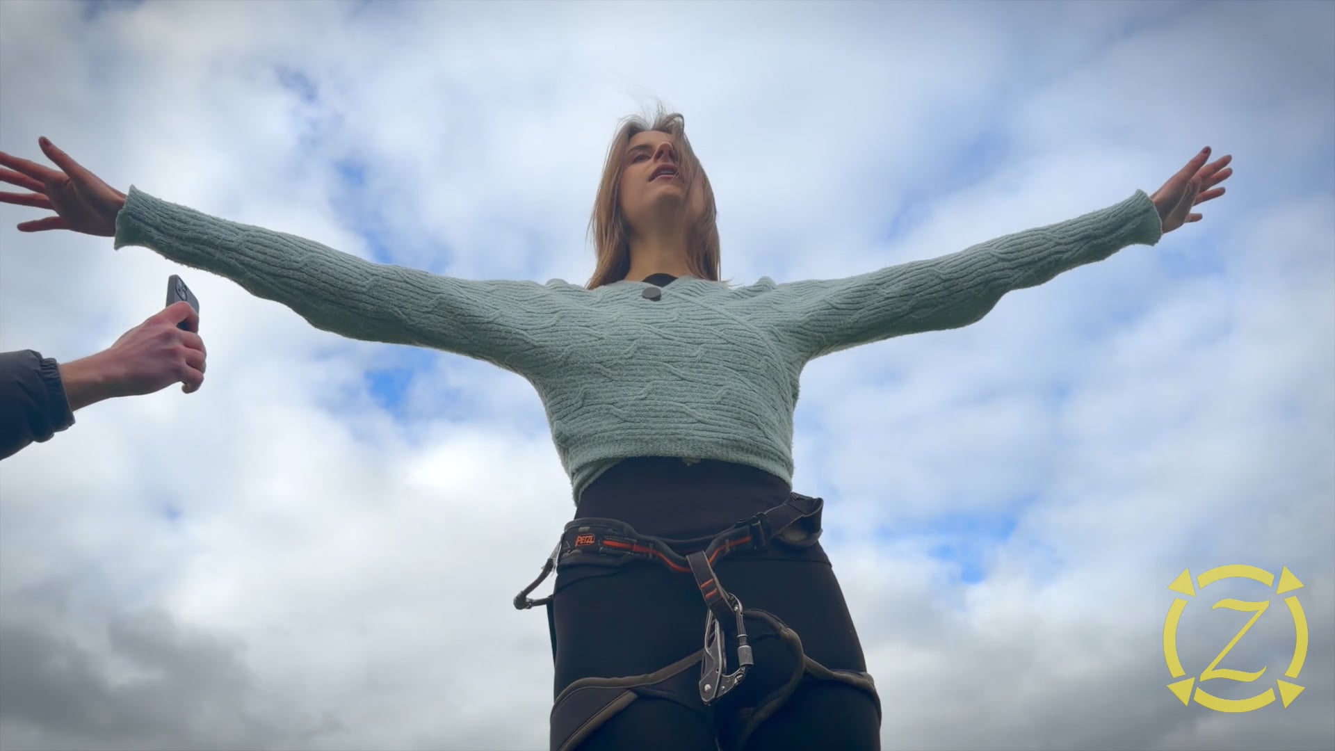 Teaser n°1 Potins d'enfer CORALIE