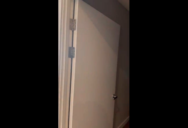 Short-Term Sublet – Double Room in Elefant and Cas Main Photo